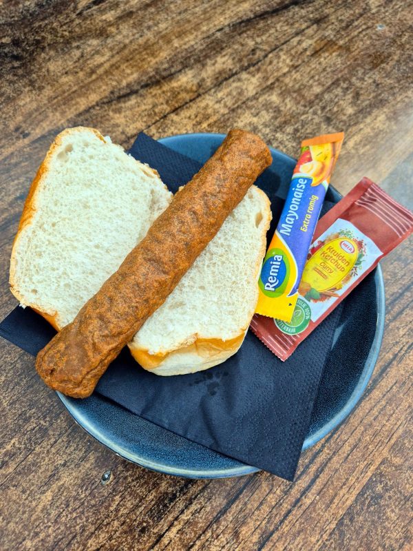 Broodje frikandel